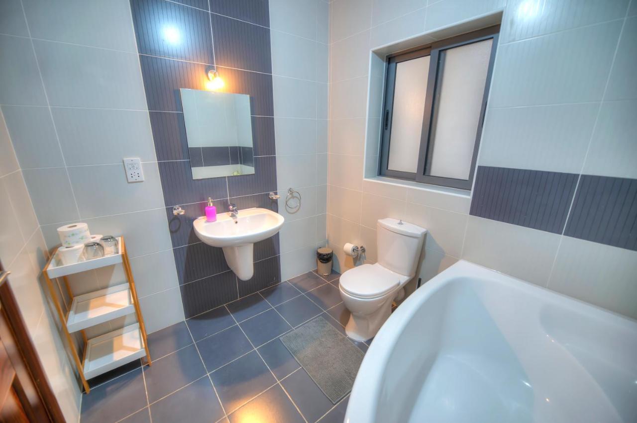 Large And Modern 2Bedroom With Balcony Glub1-1 グジラ エクステリア 写真